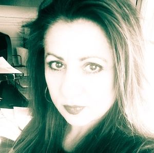 Meet your Posher, Olivia